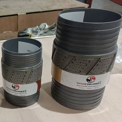 Conchiglie di rivestimento a base di tungsteno per la protezione di larghezza estesa nelle formazioni dure