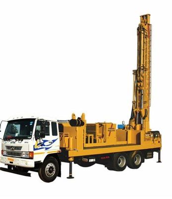 telaio del cingolo di 300m o trivellazione Rig Borehole Drilling Equipment 85kw dell'acqua del telaio del camion