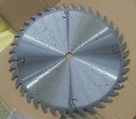 Un buon prezzo. carburo di tungsteno inserisce Saw Blade in linea