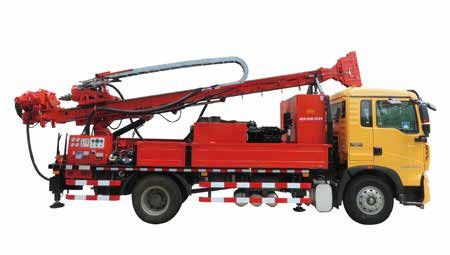Un buon prezzo. Multi pozzo d'acqua civile montato camion della costruzione della perforatrice di ingegneria di funzione 150m M150 in linea